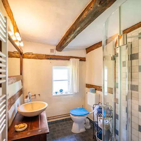 Hexenhaus Auf Ruegen * Rappin