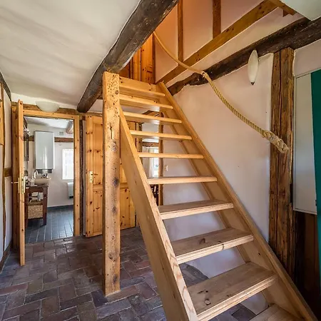 Hexenhaus Auf Ruegen Rappin